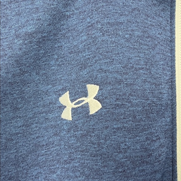 Under Armor Mens Cold Gear Jacket L Navy Blue White 1/2 Front Zip Pockets EUC - Picture 4 of 15